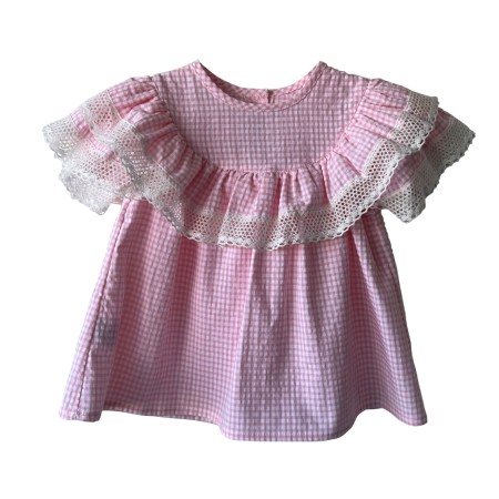 Blusa vichy rosa com renda