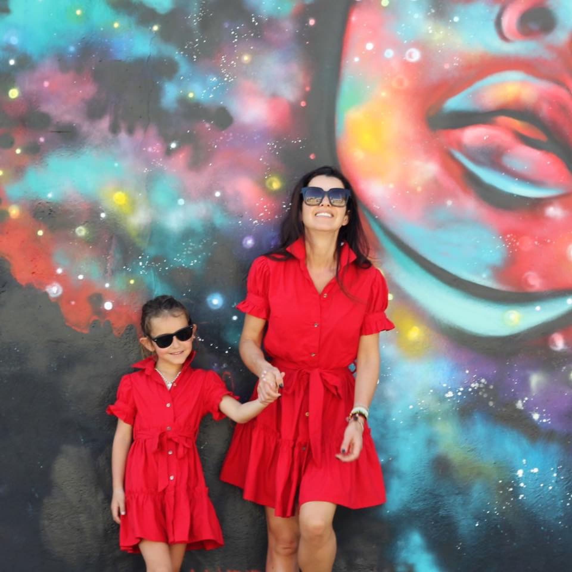 Vestido vermelho menina