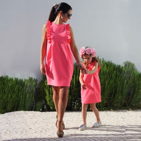 Vestido coral com folho Vestido coral com folho