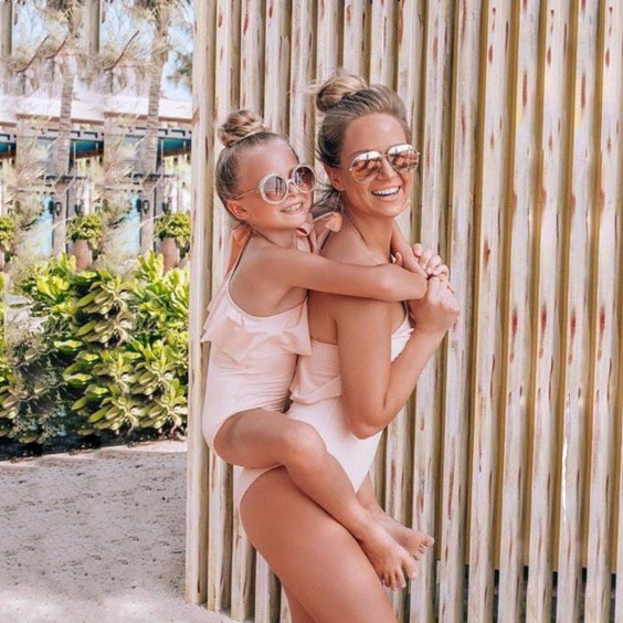 Maillot de bain une paule nude - fille