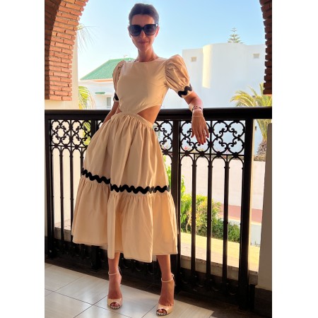 Vestido cut out creme Vestido cut out creme
