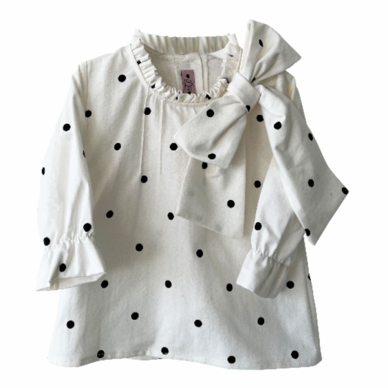 Blusa pintas pretas com la�o