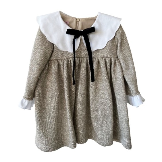 Vestido malha dourada com gola branca