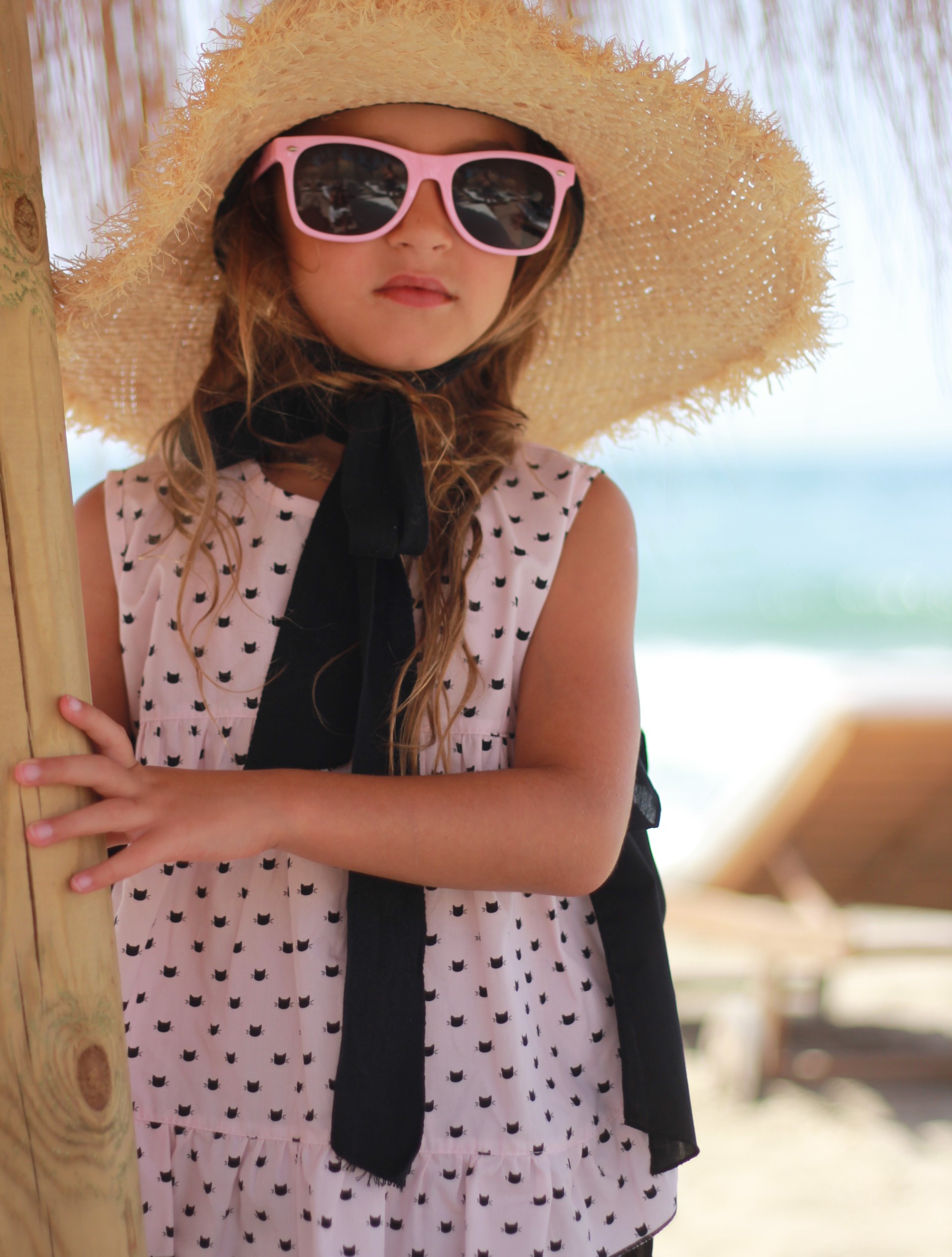 Cats two bows tunic