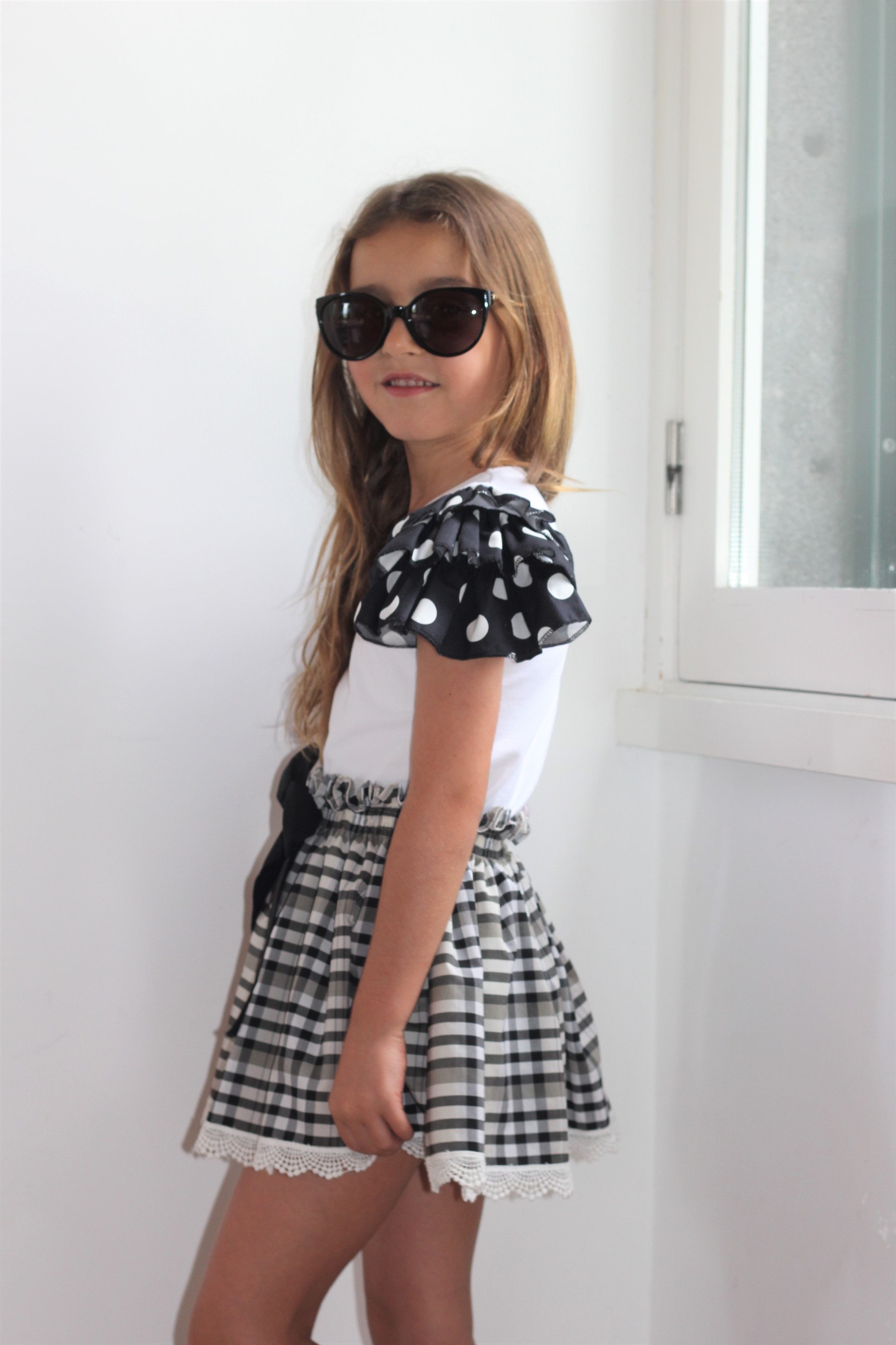 Check skirt