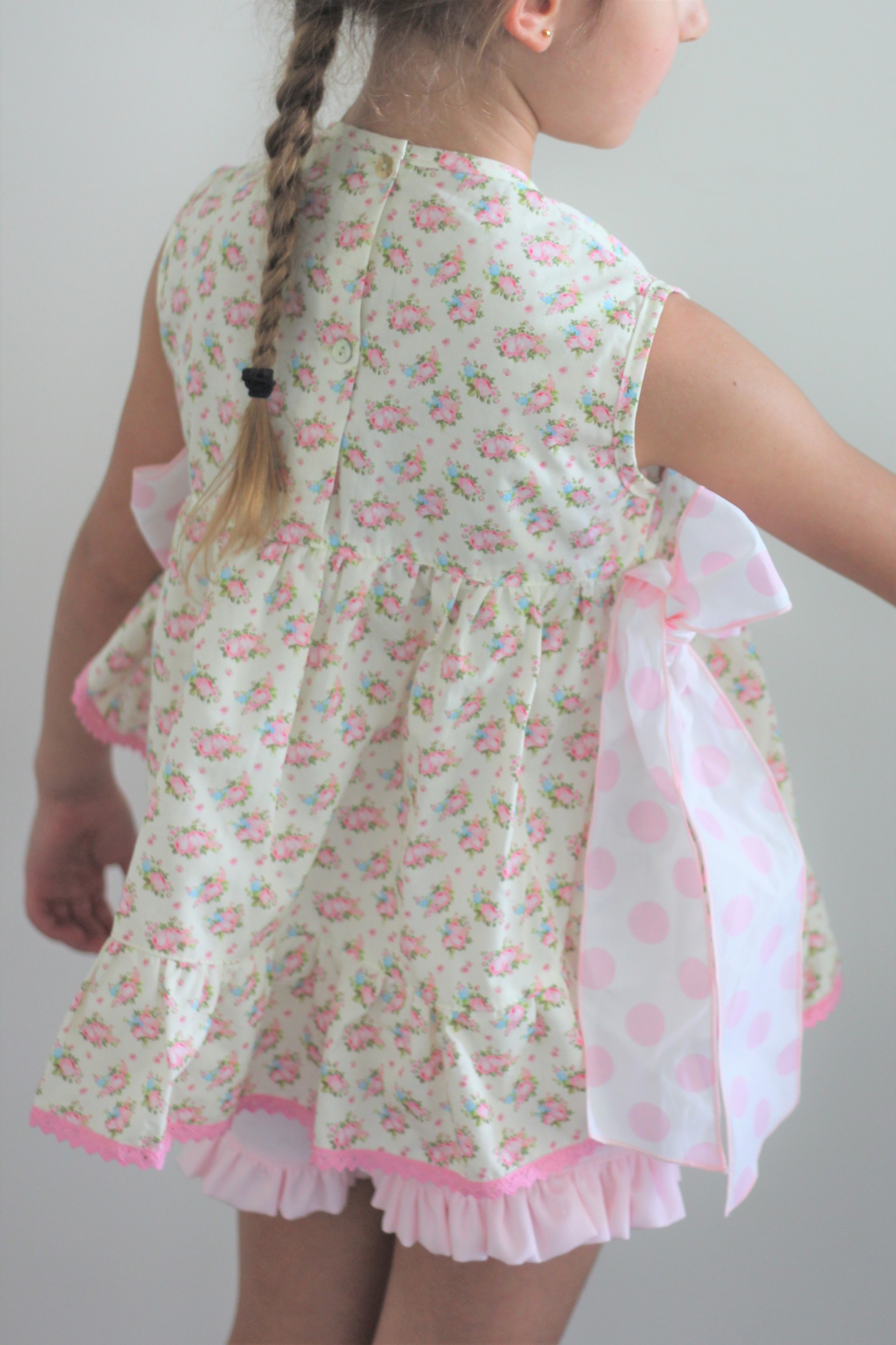 Yellow flowers 2 bows tunic