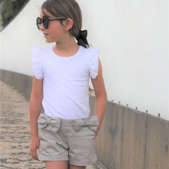 Beige shorts Beige shorts