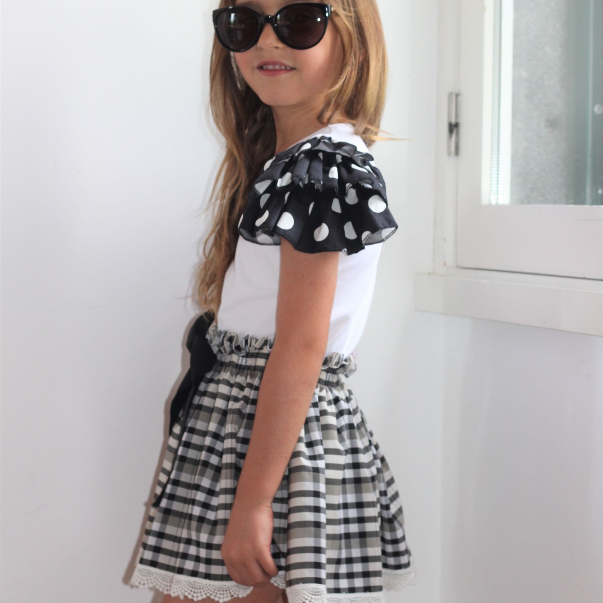Check skirt