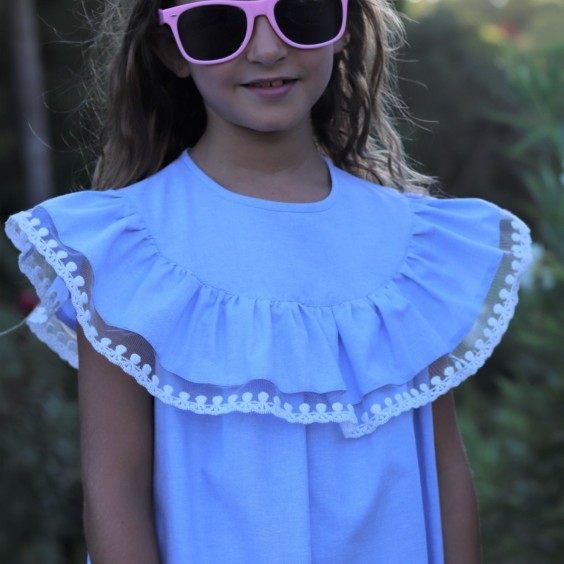 Vestido oxford azul e renda de tule  - mulher