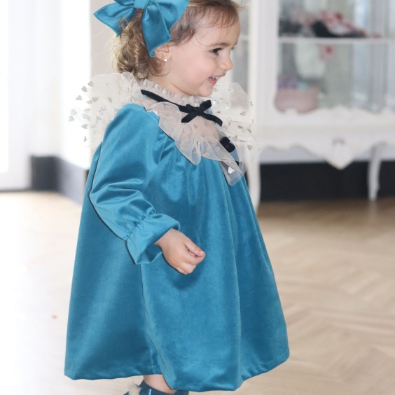 Vestido veludo azul noite com tule com tule