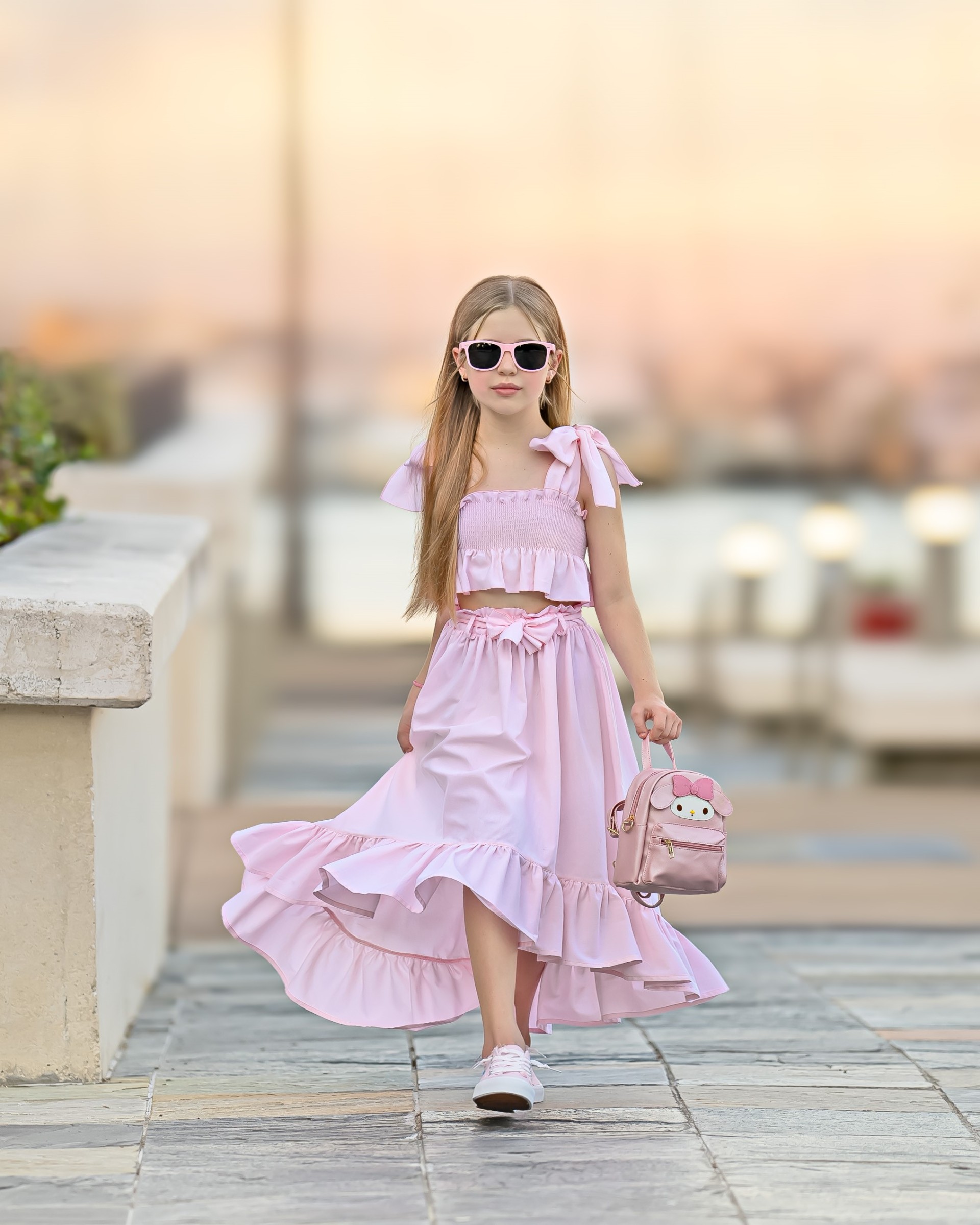 Saia assimétrica rosa