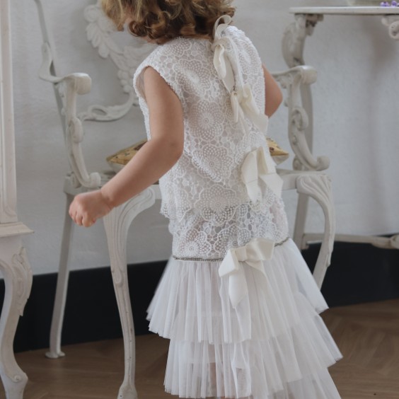 Saia de renda e tule branca com laos e strass