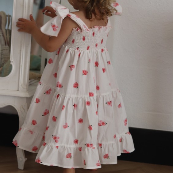 Robe mi-longue roses roses