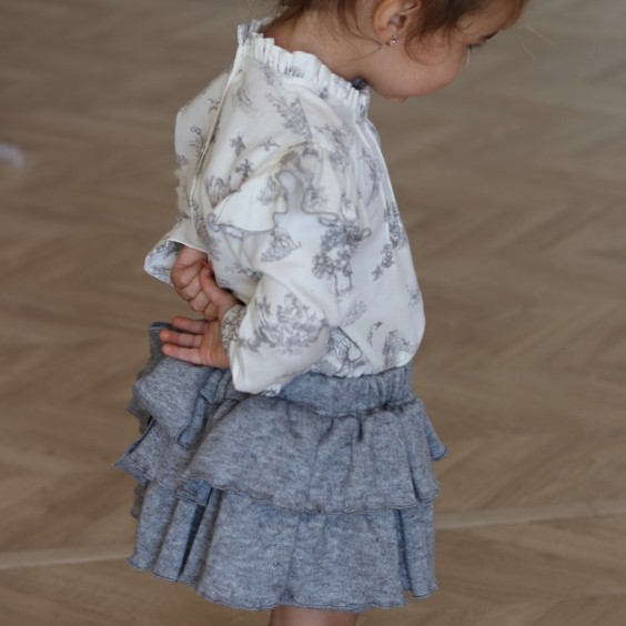 Saia Calo malha cinzenta