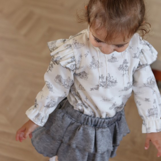 Saia Calo malha cinzenta