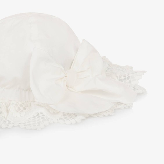 Ivory Hat with Lace