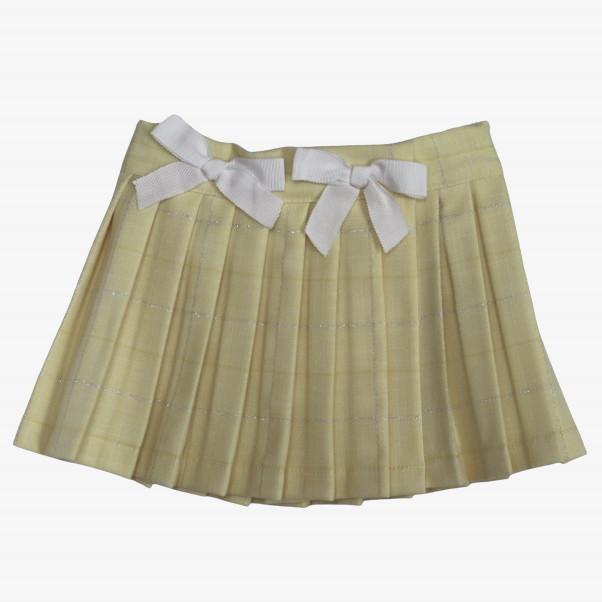Yellow pleated skirt
