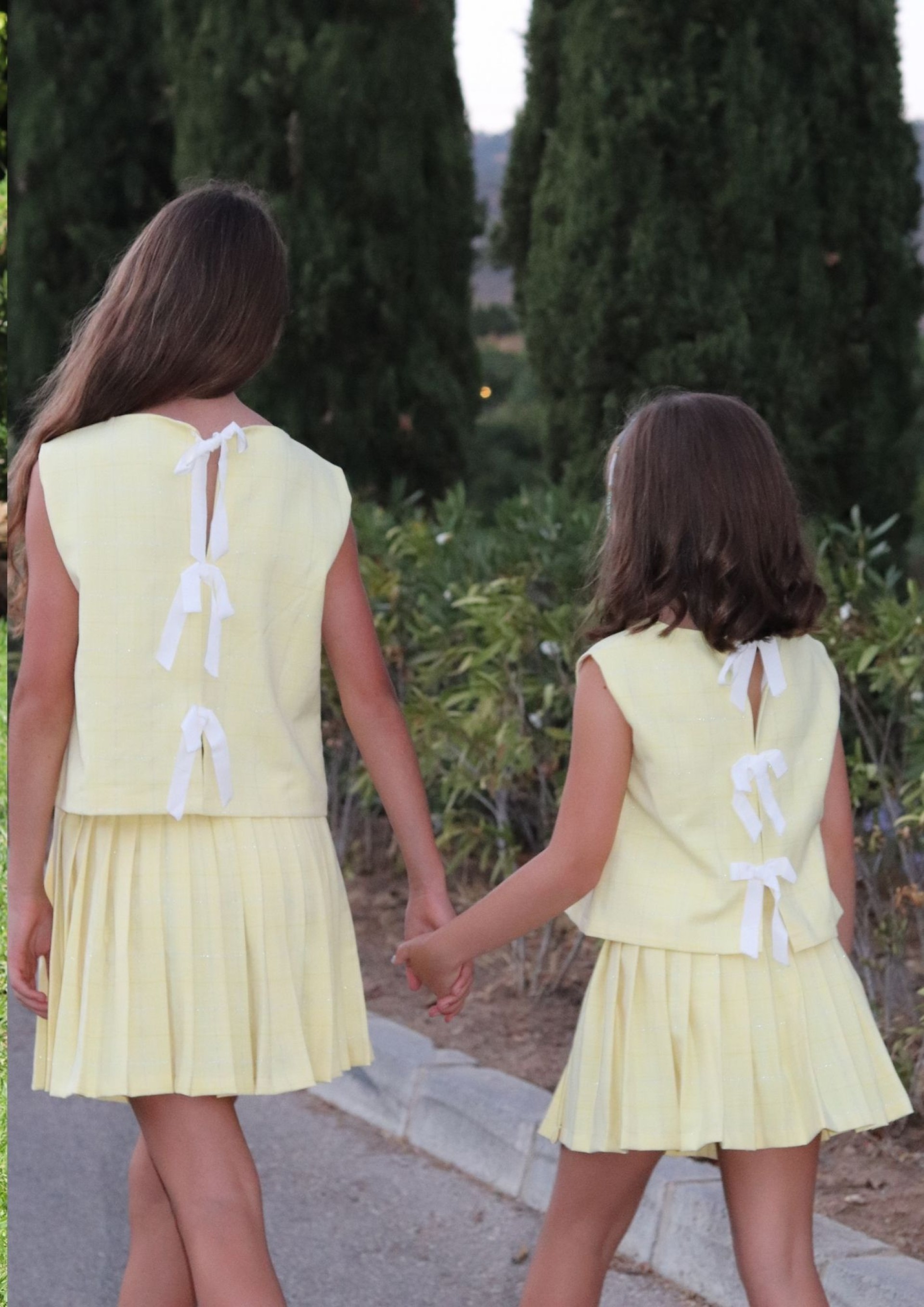 Yellow pleated skirt