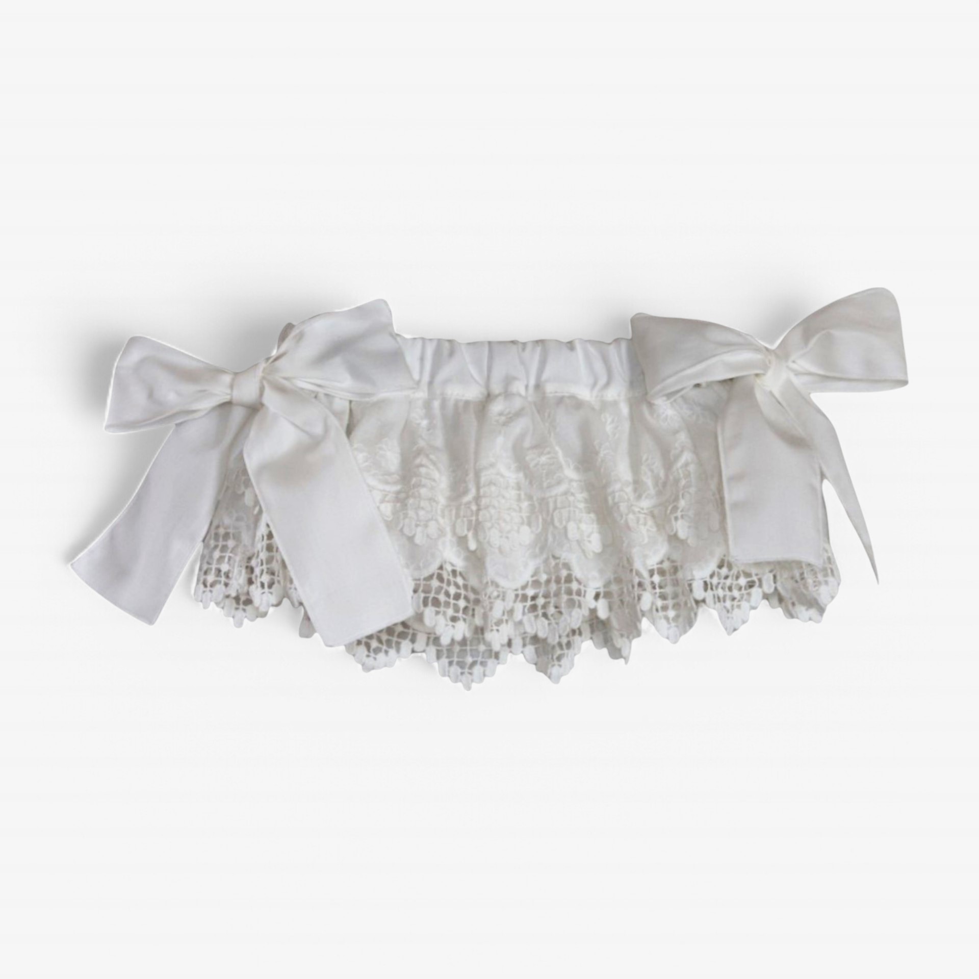 Ivory Bloomer with lace