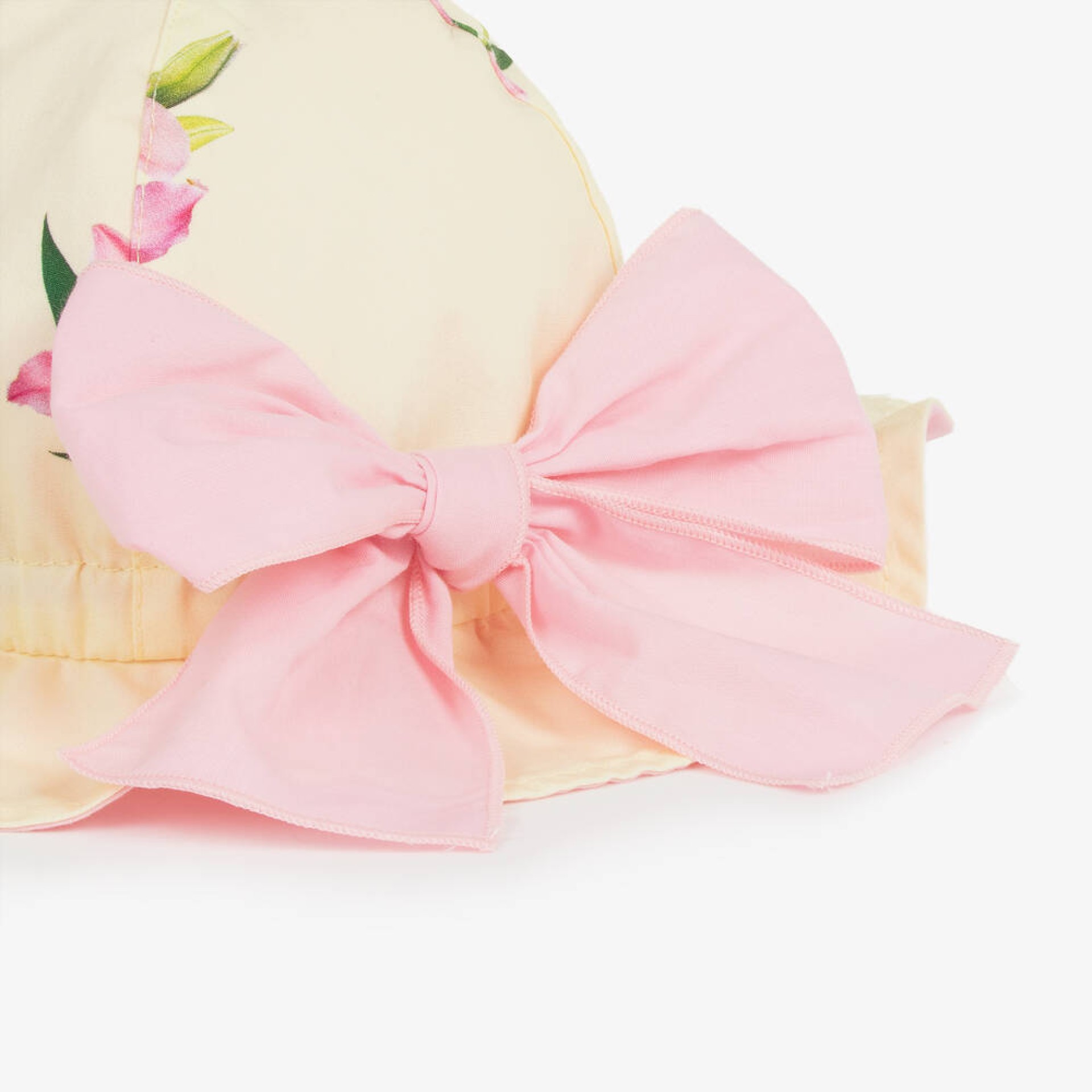 Lily hat