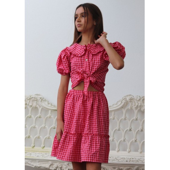 Saia vichy rosa e vermelha