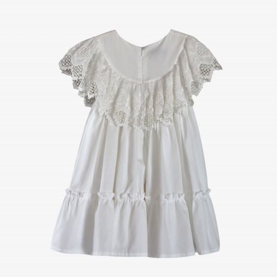 Vestido cru com renda