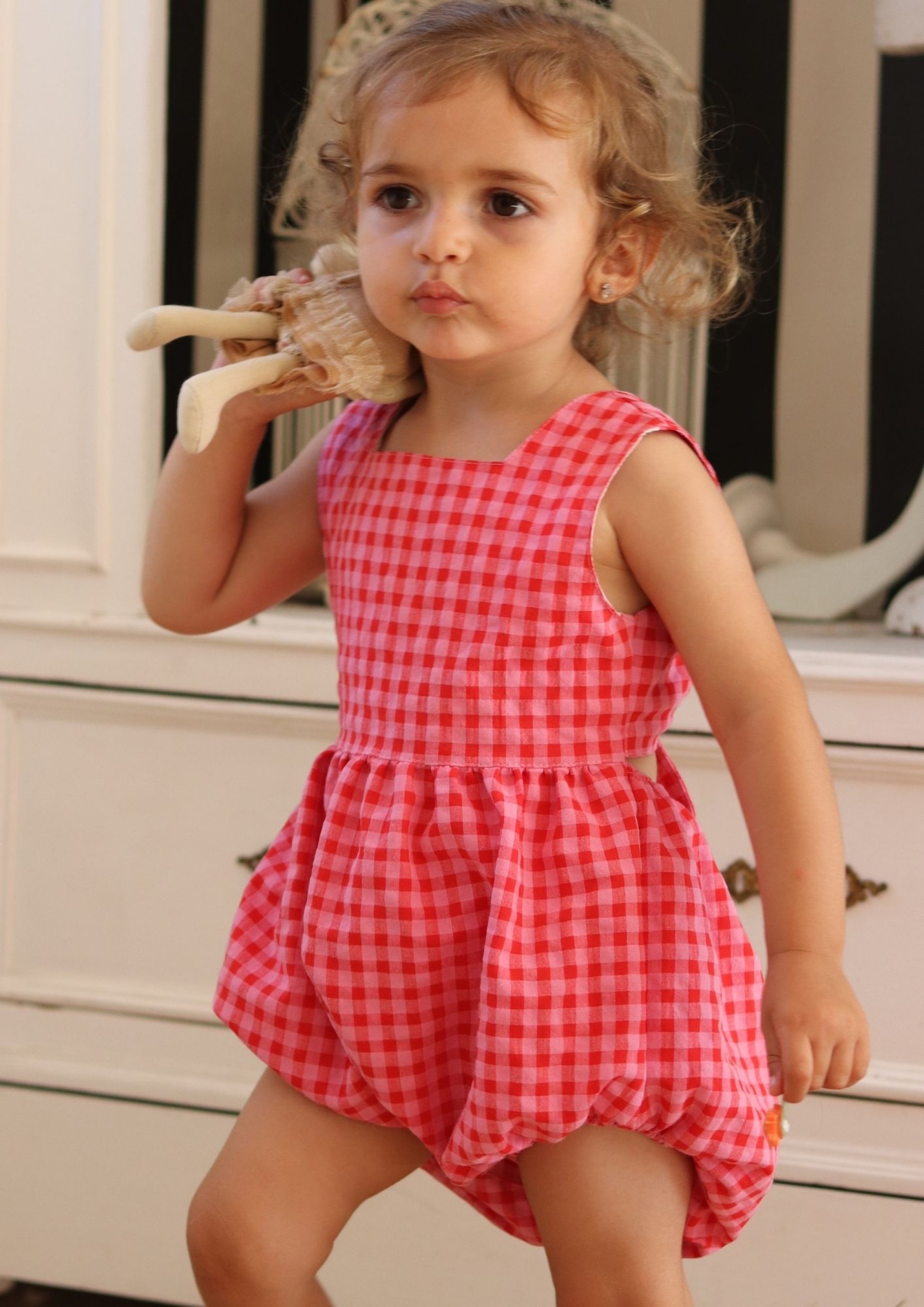 Barboteuse vichy rose et rouge