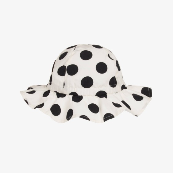 Black dot hat