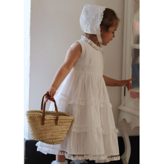 Robe en coton brod�e avec tulle