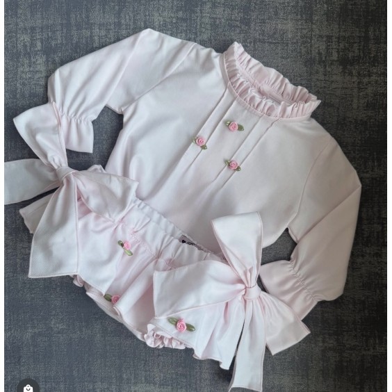 Pink twill blouse with flowers