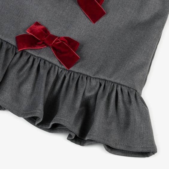 Vestido cinza com laos