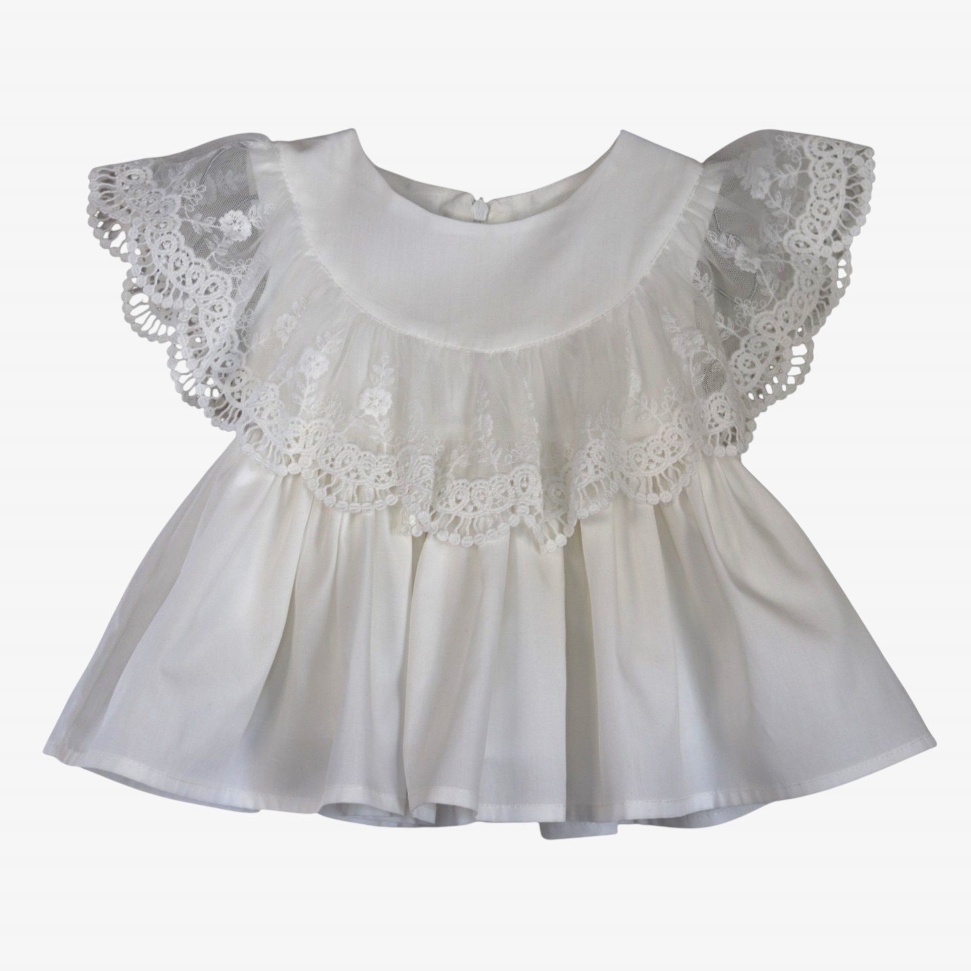 Ivory blouse with tulle lace.