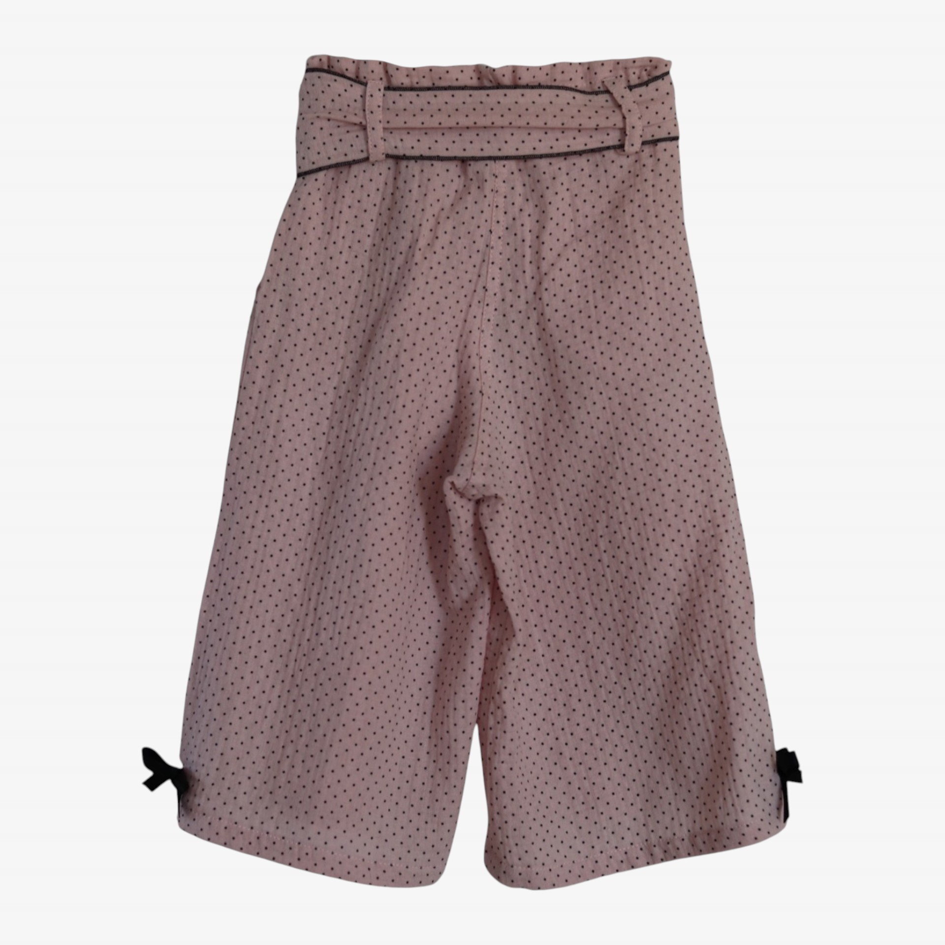 Old rose pants with polka dots