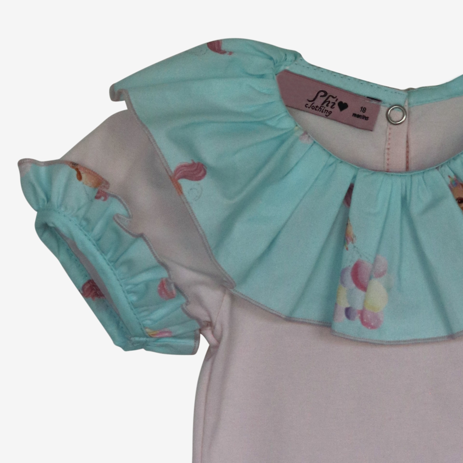 Bodysuit/T-shirt with unicorn collar