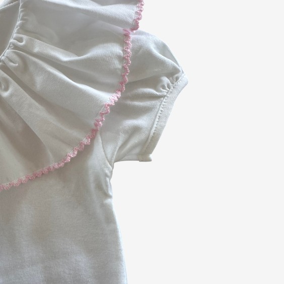 White bias-cut body/T-shirt with pink picot trim.
