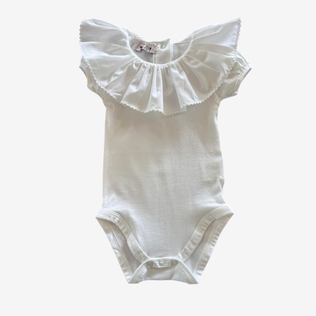 White bias-cut body/T-shirt with white picot trim. White bias-cut body/T-shirt with white picot trim.