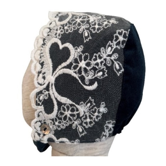 Bonnet en bombazine navy avec tulle Bonnet en bombazine navy avec tulle