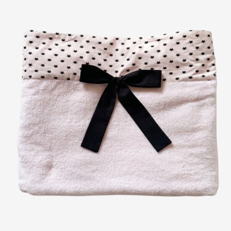 Towel with cats and black bow Towel with cats and black bow