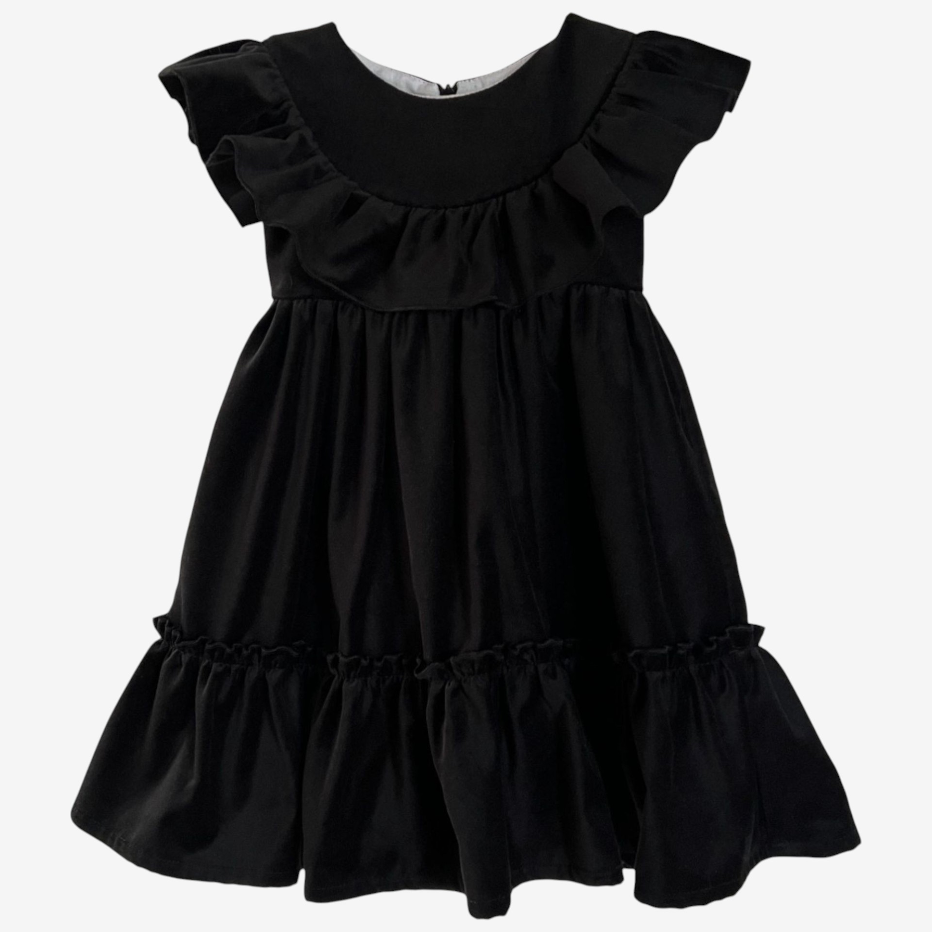 Robe en velours noir à volants
