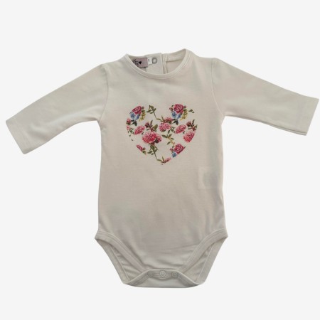 T-shirt heart flowers T-shirt heart flowers