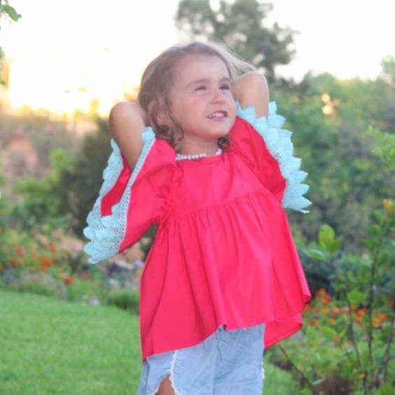 Fuchsia tunic with blue lace