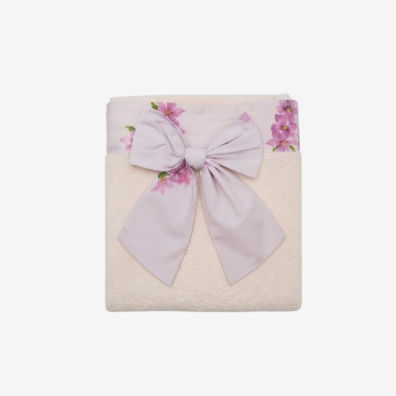 Lilac floral towel