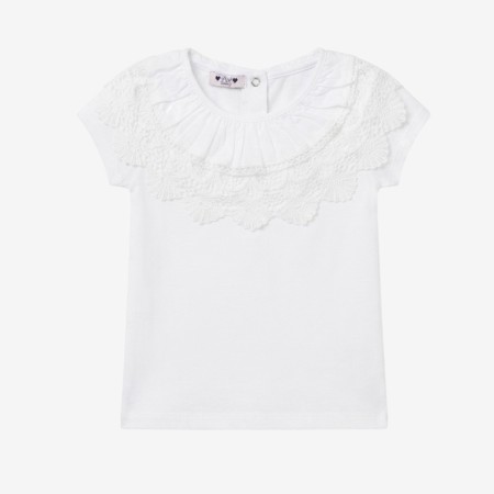 T-shirt with lace collar