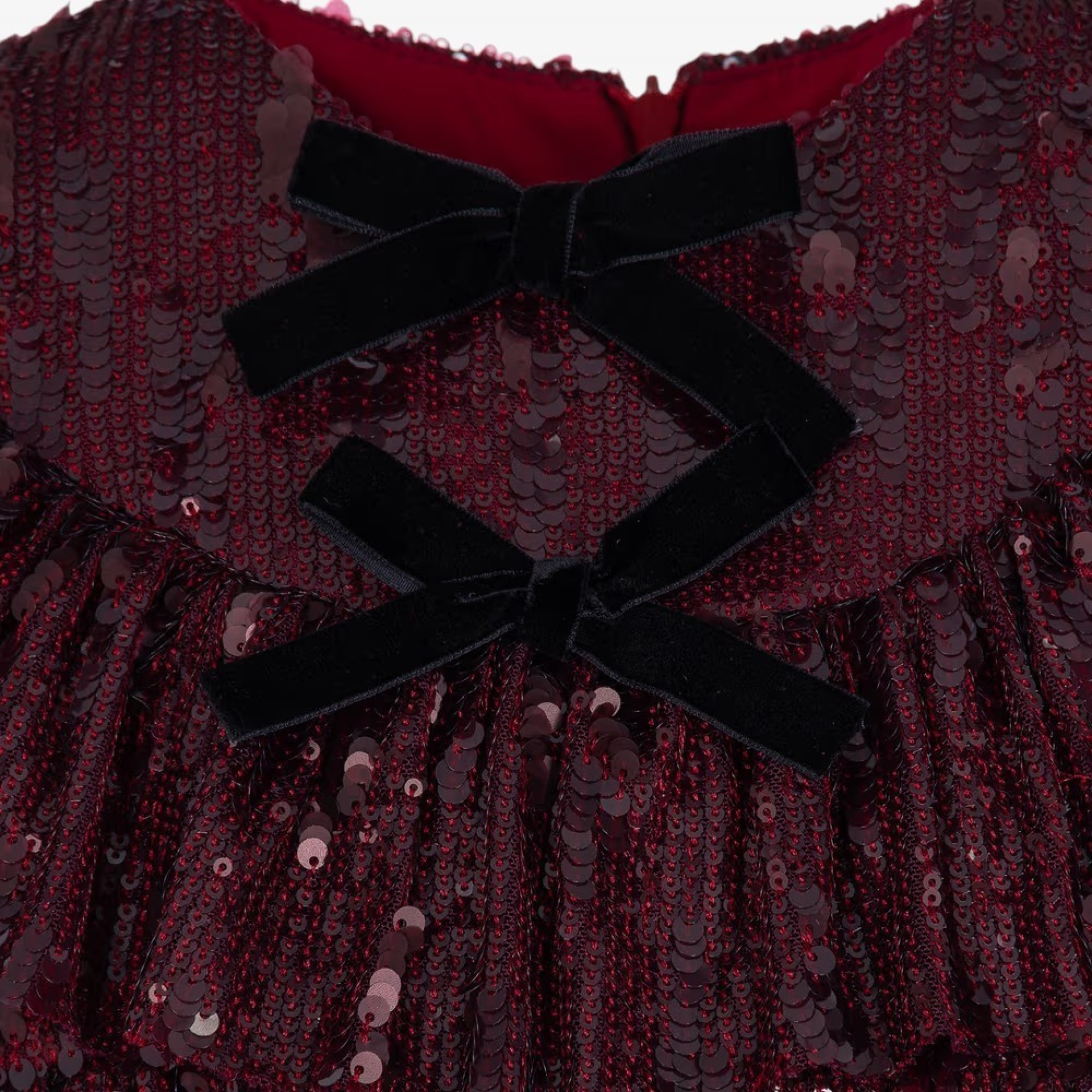Robe bordeaux à sequins et nœuds